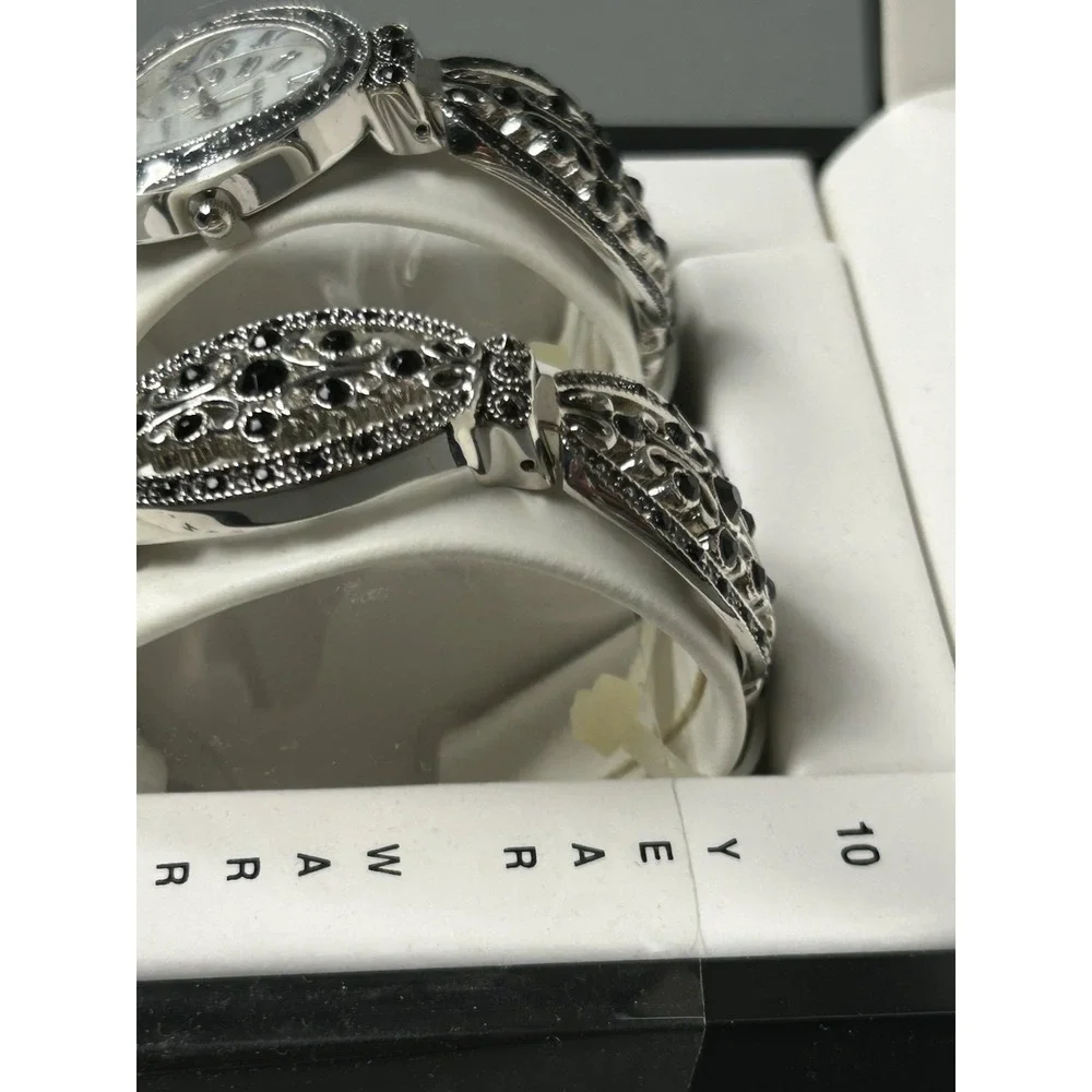 Kessaris Women's Quartz Watch & Matching Bracelet Set Silver Tone Untested